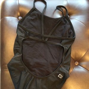 Jolyn size 26. Perry style.